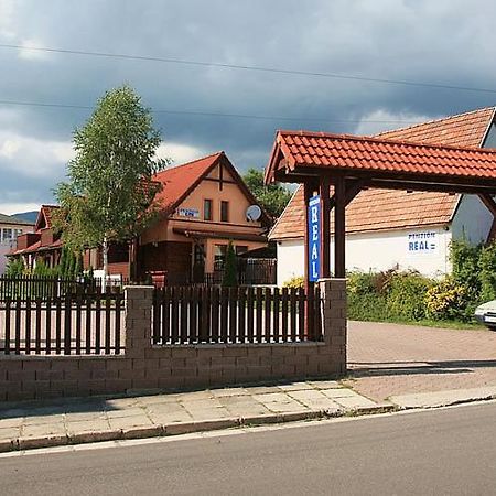 Penzion Real Žiar Esterno foto